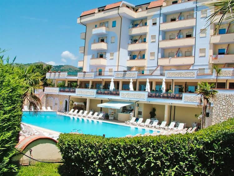Panorama Apartahotel 3*
